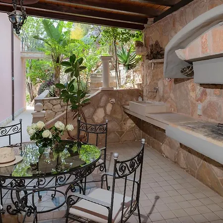 Hvar Boutique - Terra Rossa هفار